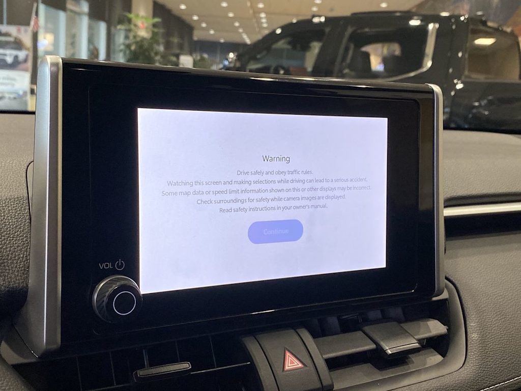 Thumbnail: 2025 Toyota RAV4 - 12