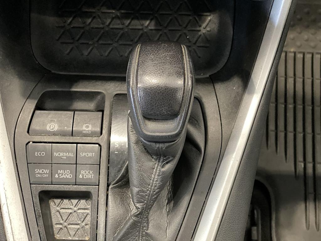 Thumbnail: 2023 Toyota RAV4 - 13