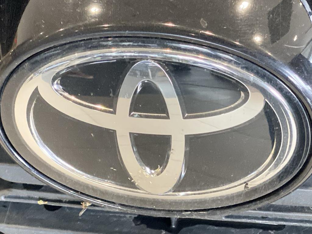 Thumbnail: 2025 Toyota RAV4 - 21