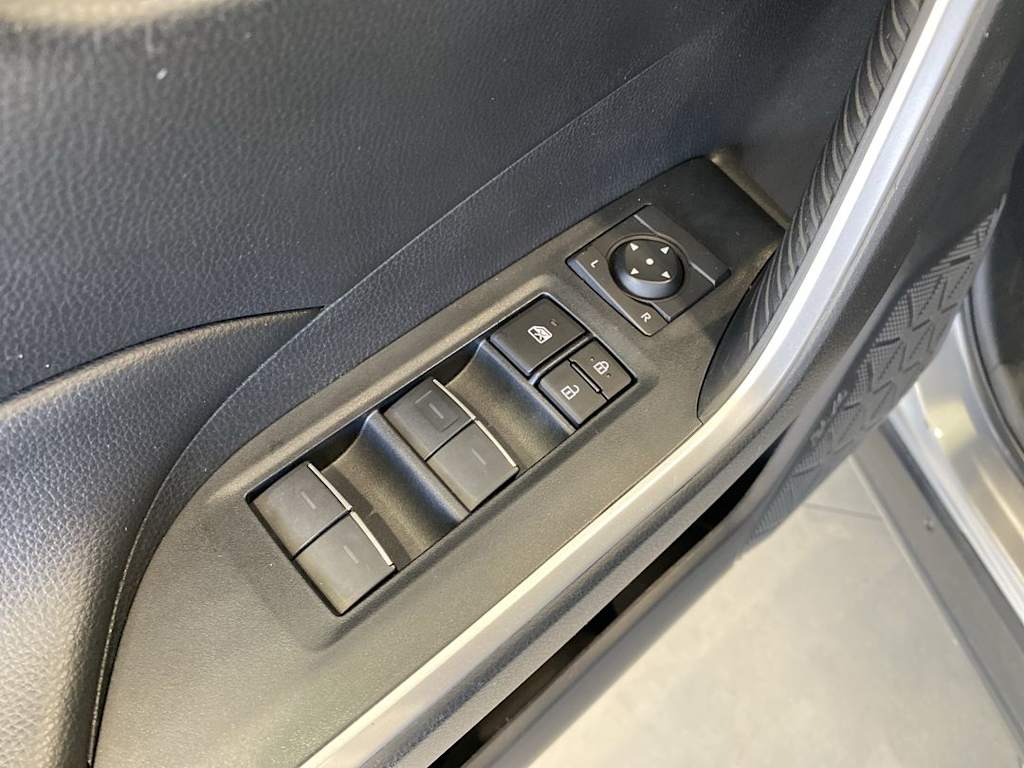 Thumbnail: 2024 Toyota RAV4 - 21