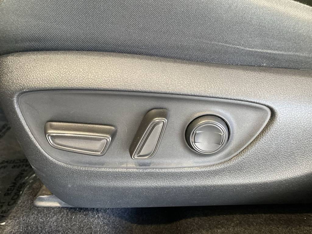 Thumbnail: 2024 Toyota RAV4 - 20