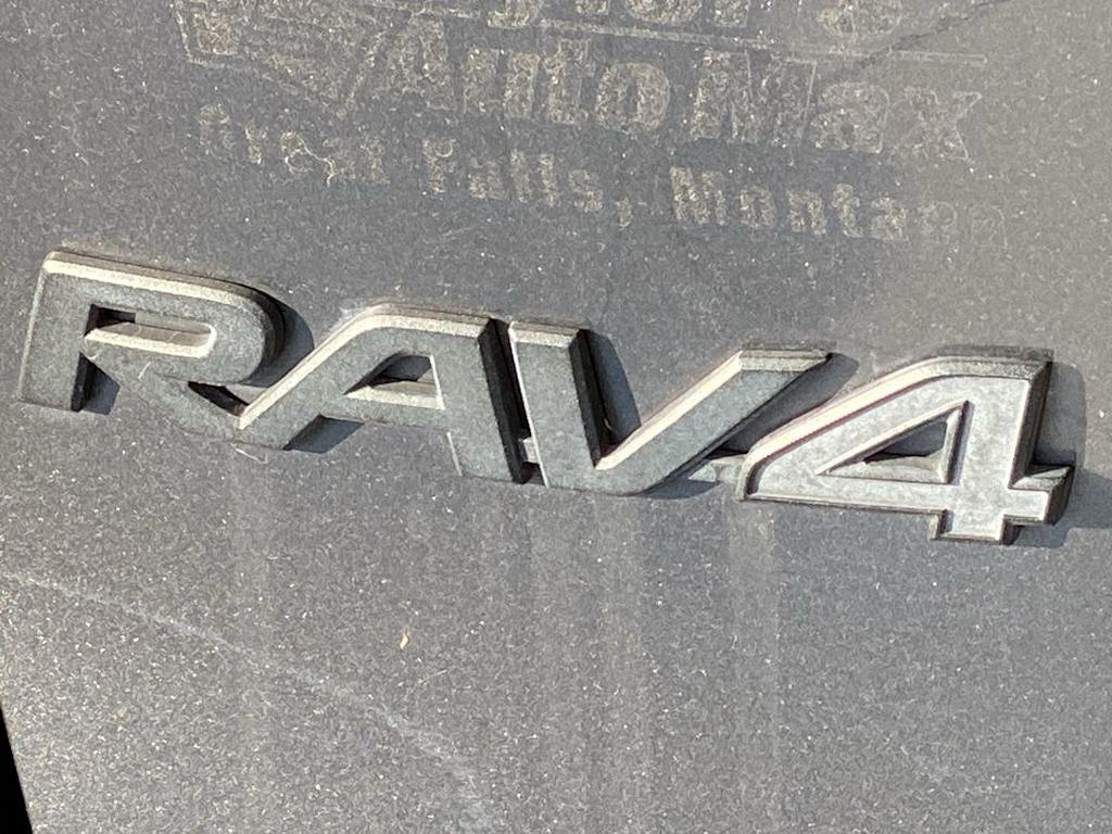 Thumbnail: 2021 Toyota RAV4 - 20