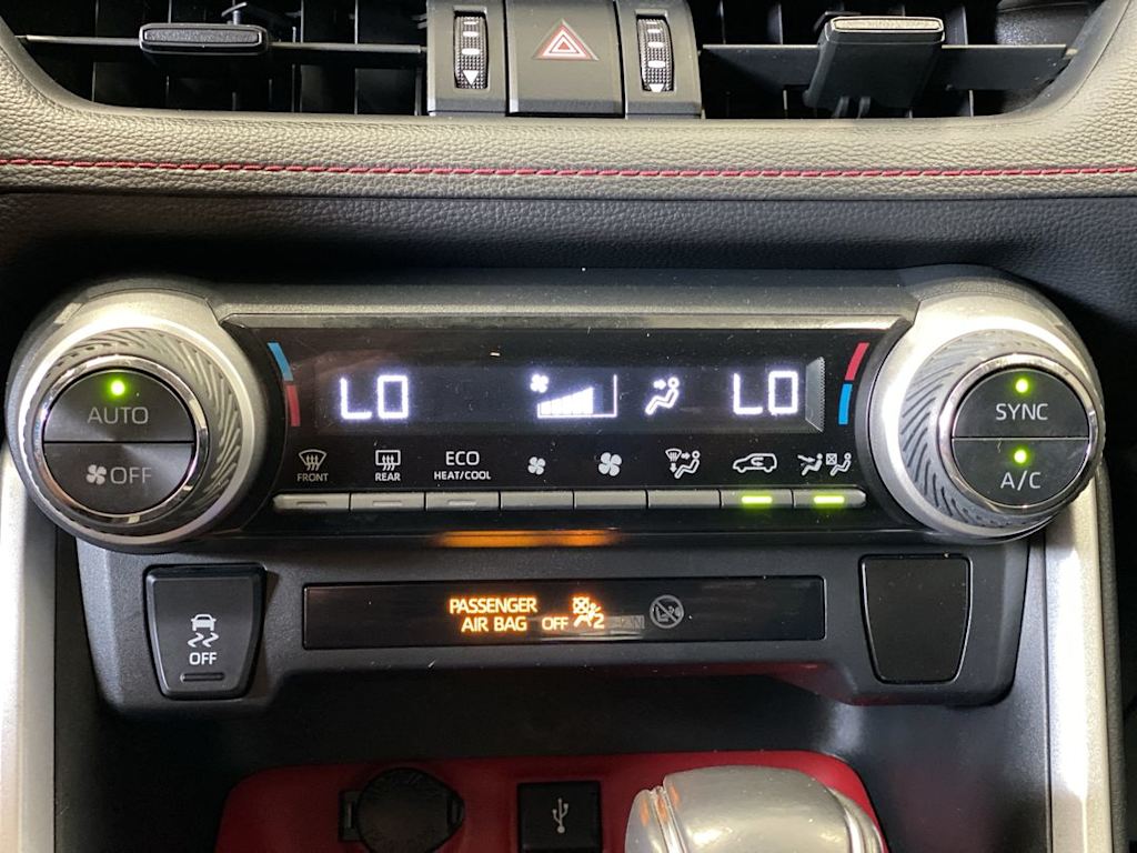 Thumbnail: 2021 Toyota RAV4 - 26