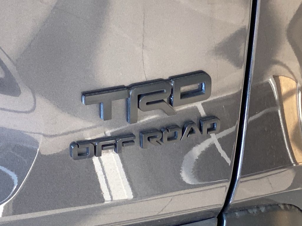 Thumbnail: 2021 Toyota RAV4 - 21