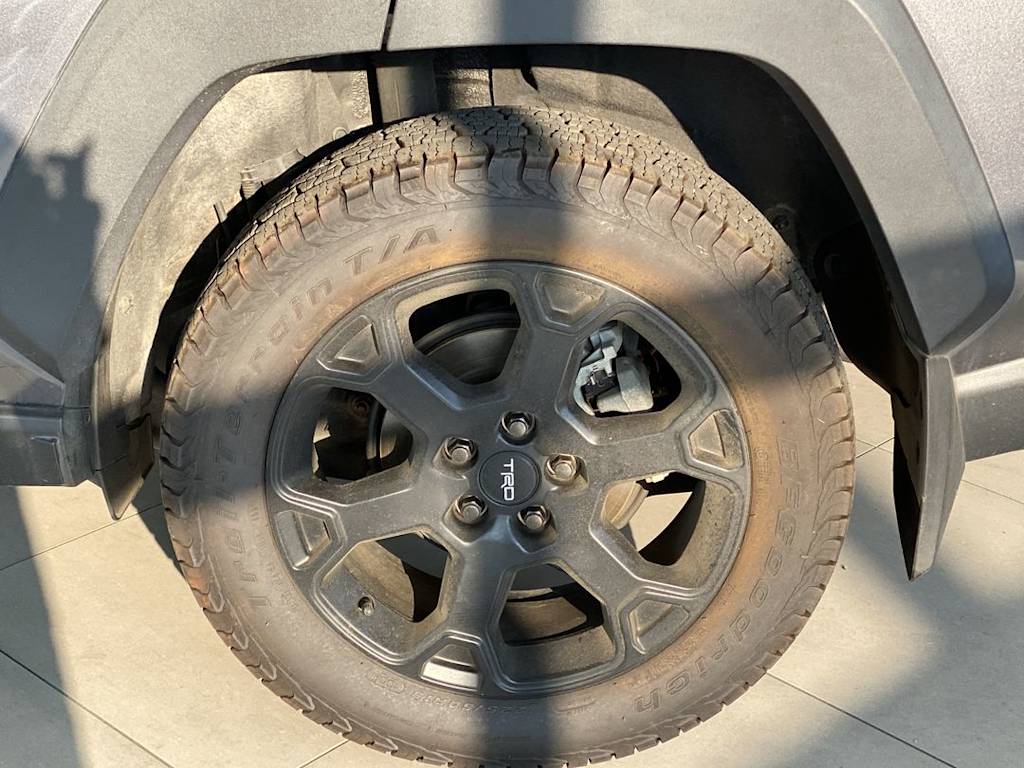 Thumbnail: 2021 Toyota RAV4 - 8