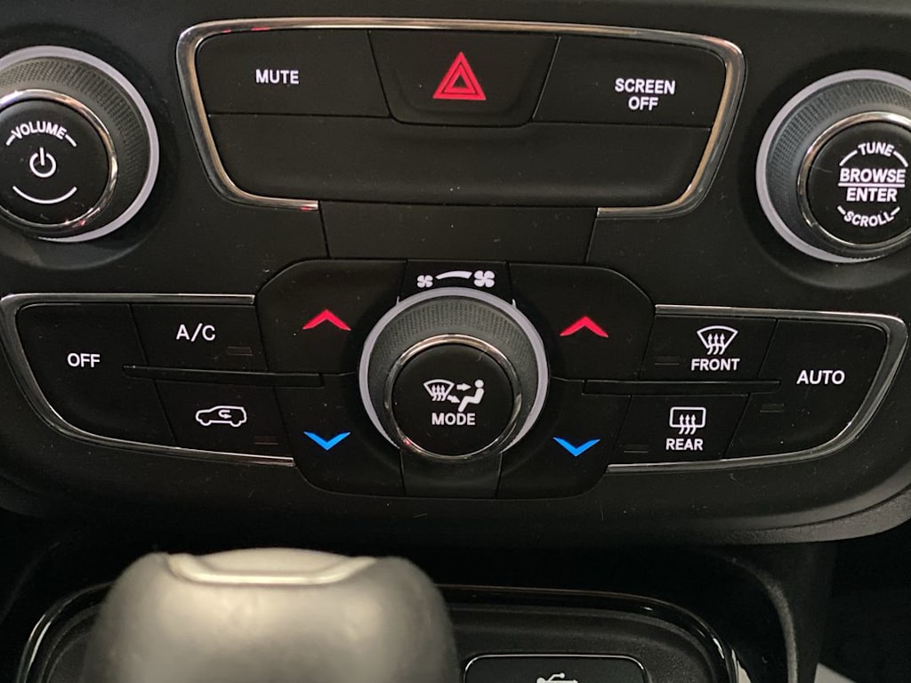 Thumbnail: 2018 Jeep Compass - 26