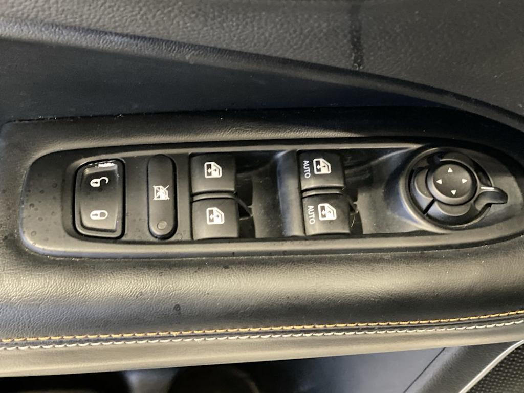 Thumbnail: 2018 Jeep Compass - 24