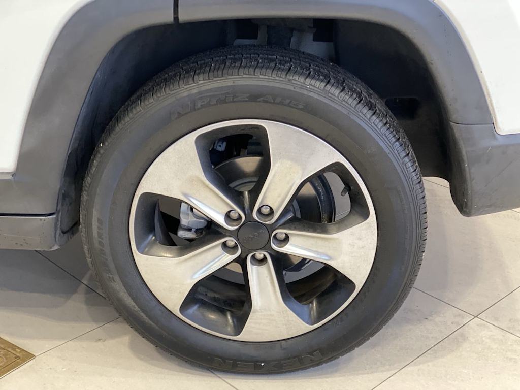 Thumbnail: 2018 Jeep Compass - 8