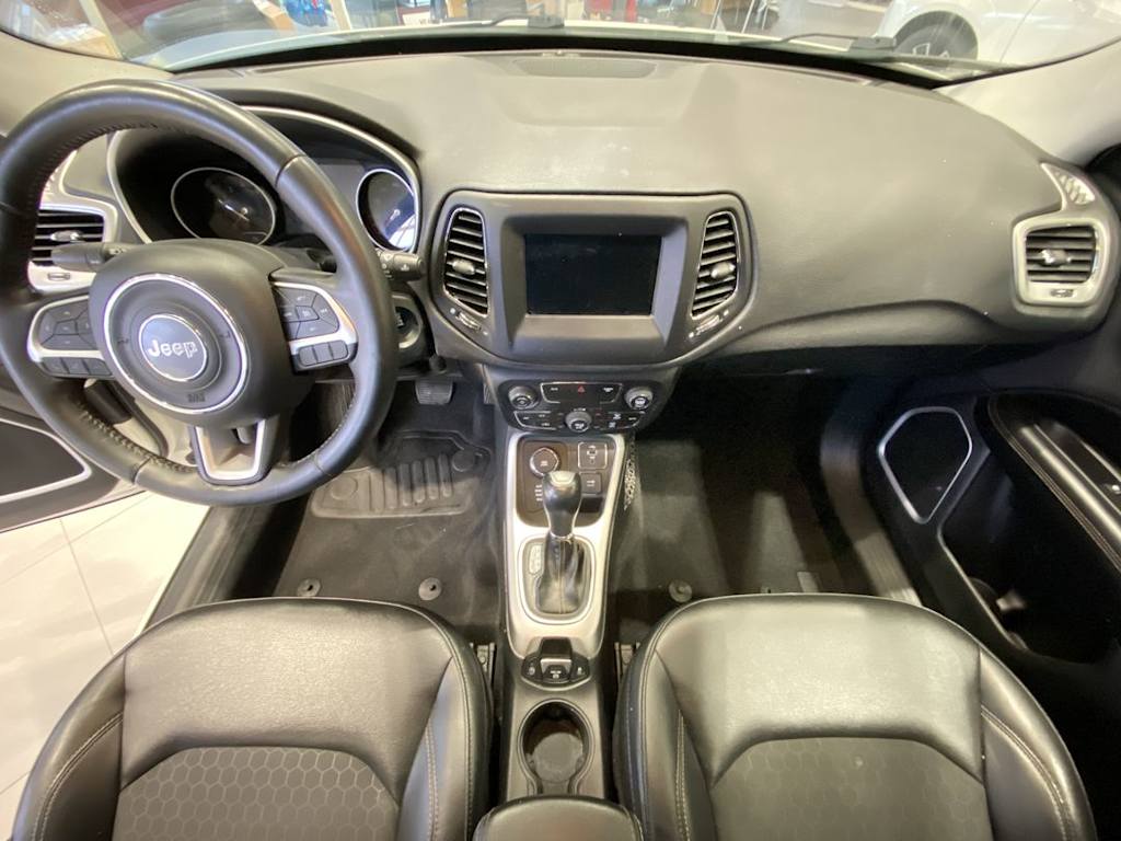Thumbnail: 2018 Jeep Compass - 9