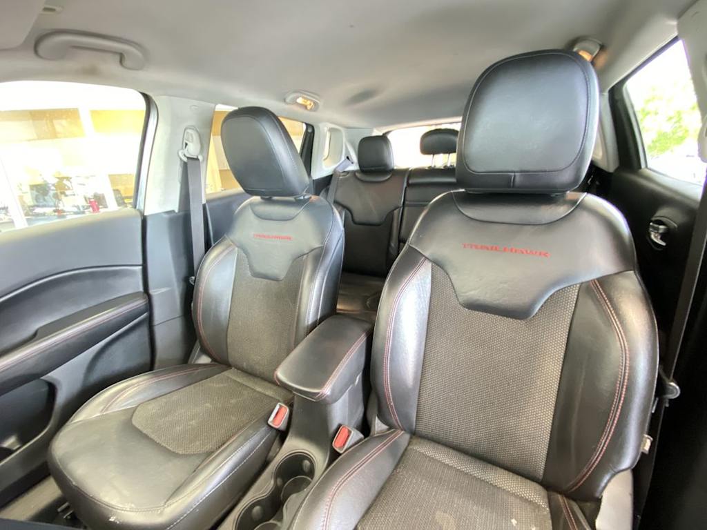 Thumbnail: 2019 Jeep Compass - 9