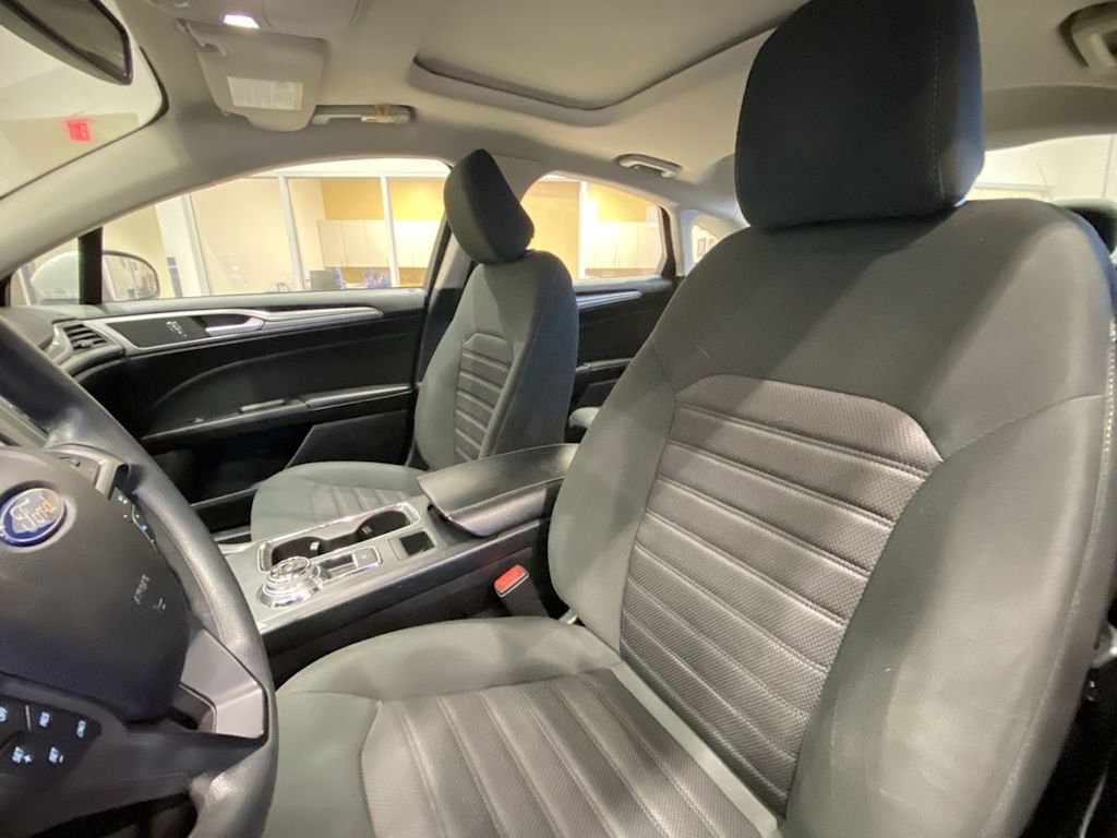 Thumbnail: 2020 Ford Fusion - 9