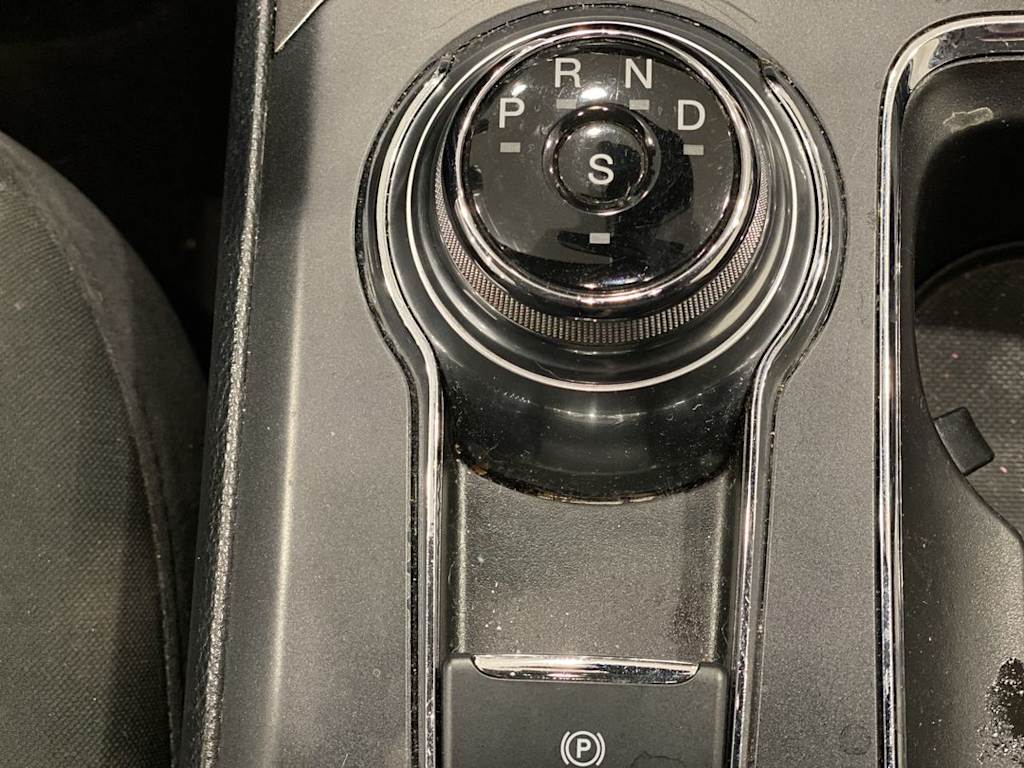 Thumbnail: 2020 Ford Fusion - 26