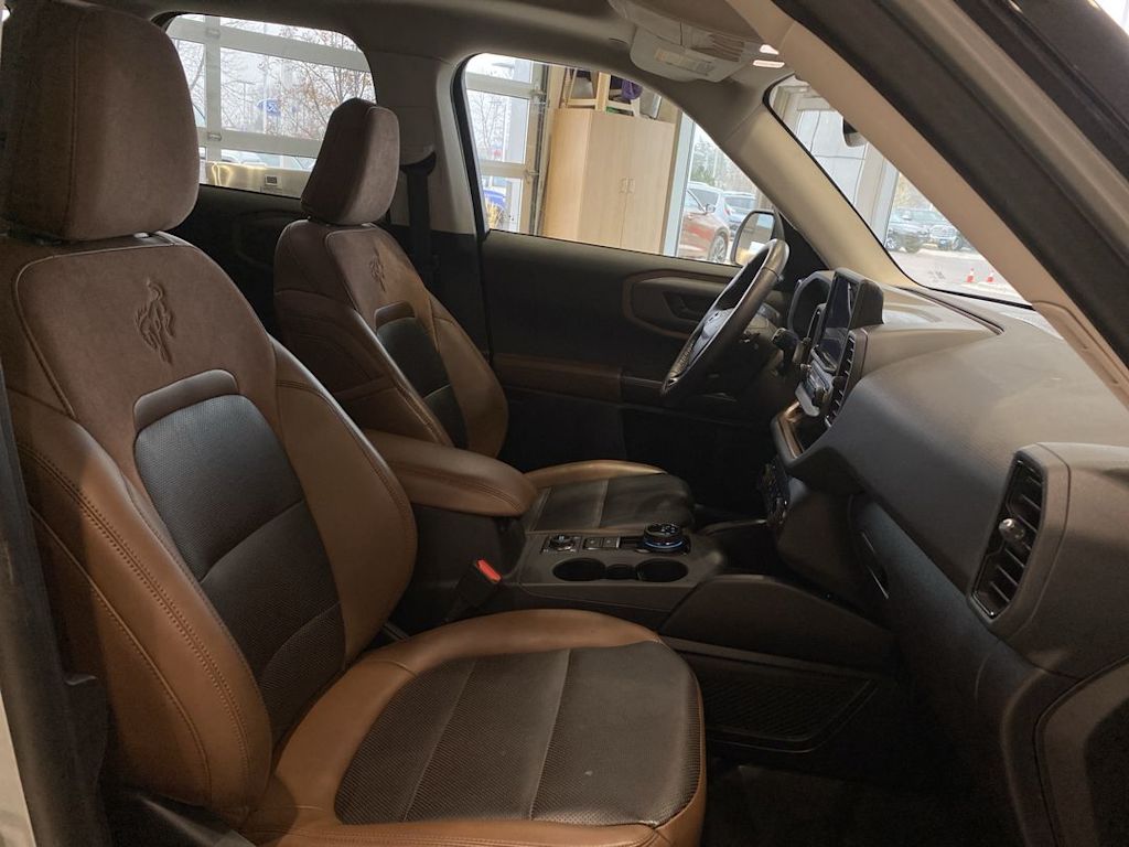 Thumbnail: 2022 Ford Bronco Sport - 11