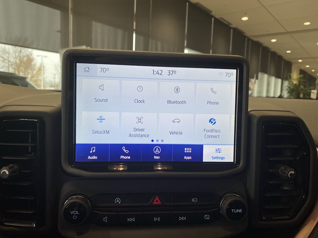 Thumbnail: 2022 Ford Bronco Sport - 22