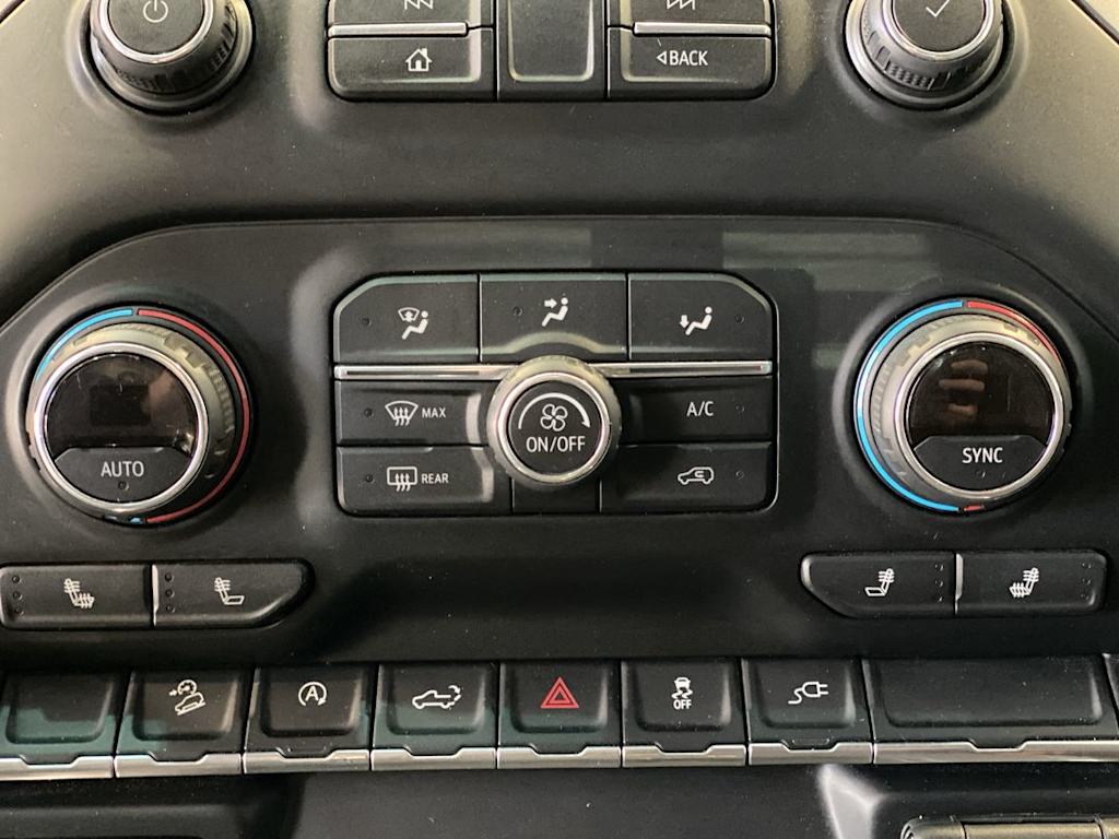 Thumbnail: 2019 Chevrolet Silverado 1500 - 25