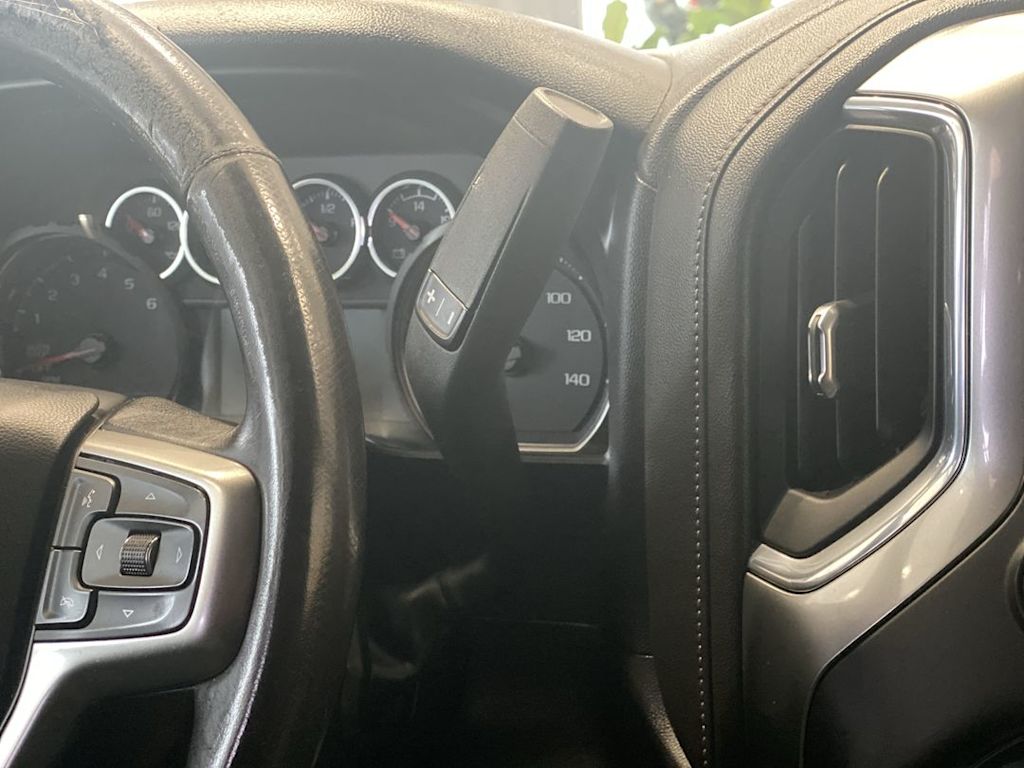 Thumbnail: 2020 Chevrolet Silverado 1500 - 26