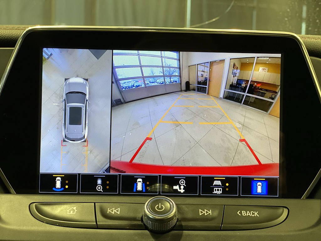 Thumbnail: 2021 Chevrolet Blazer - 24