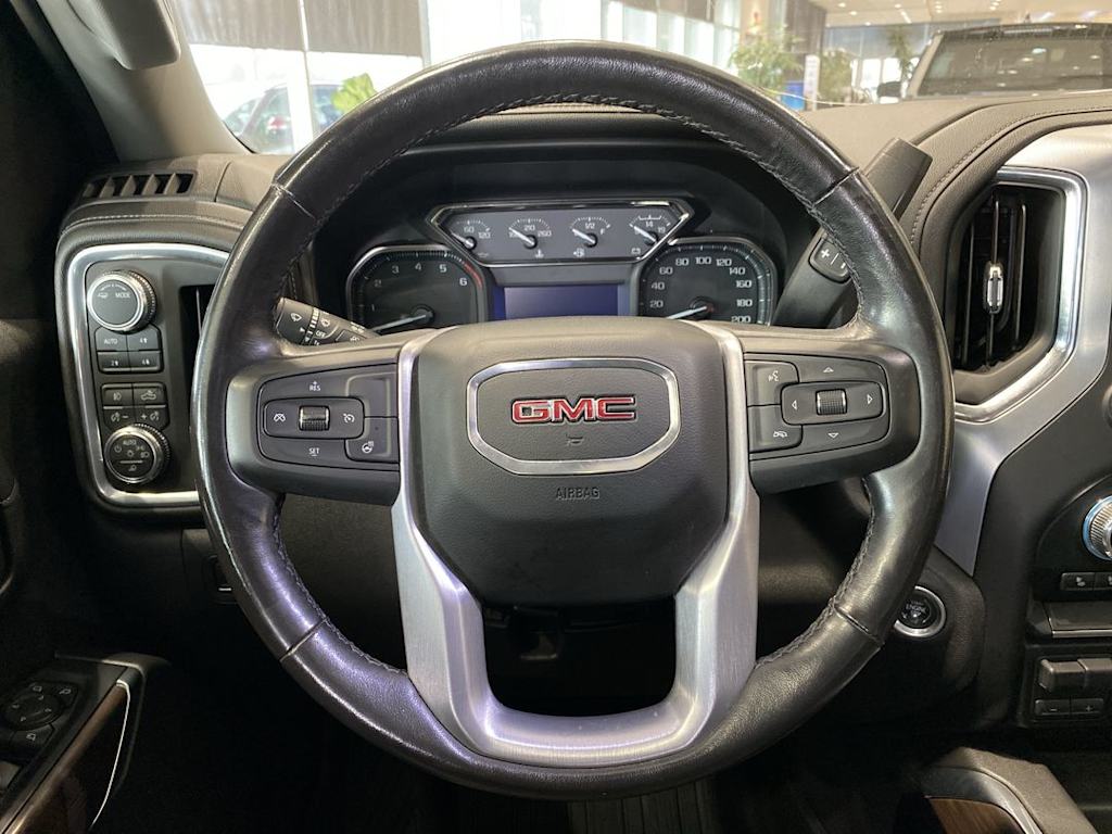 2021 GMC Sierra 1500 SLT 2