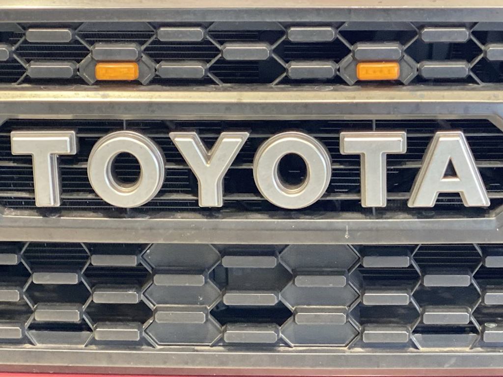 Thumbnail: 2021 Toyota Tacoma - 19