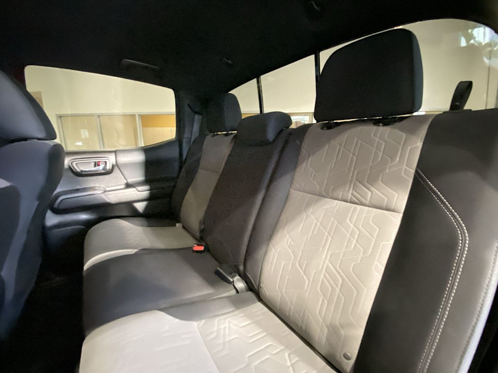 Thumbnail: 2021 Toyota Tacoma - 11