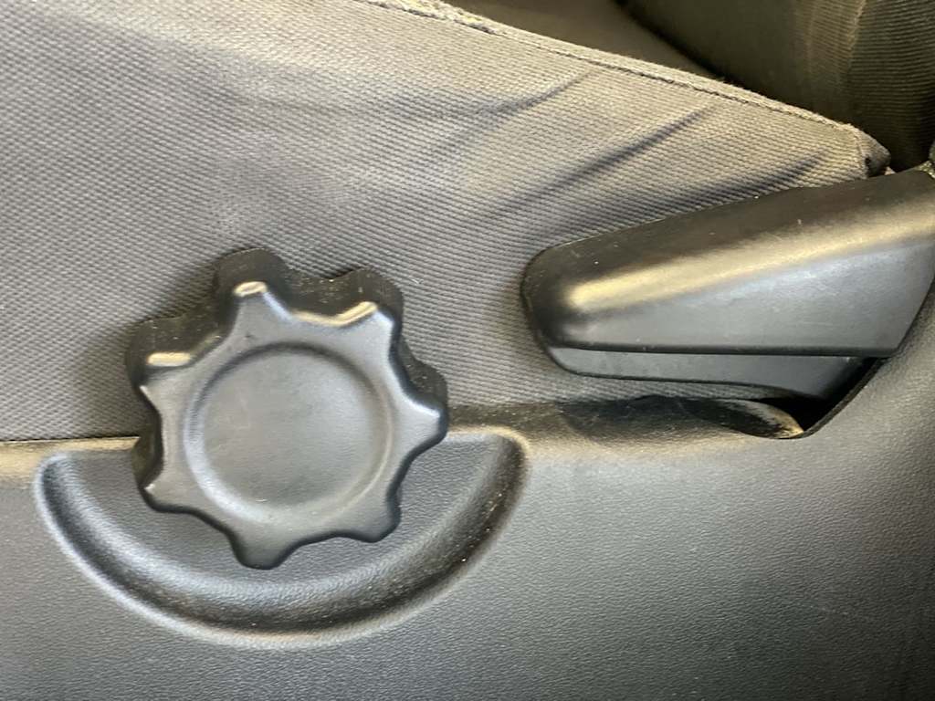 Thumbnail: 2017 Toyota Tacoma - 22