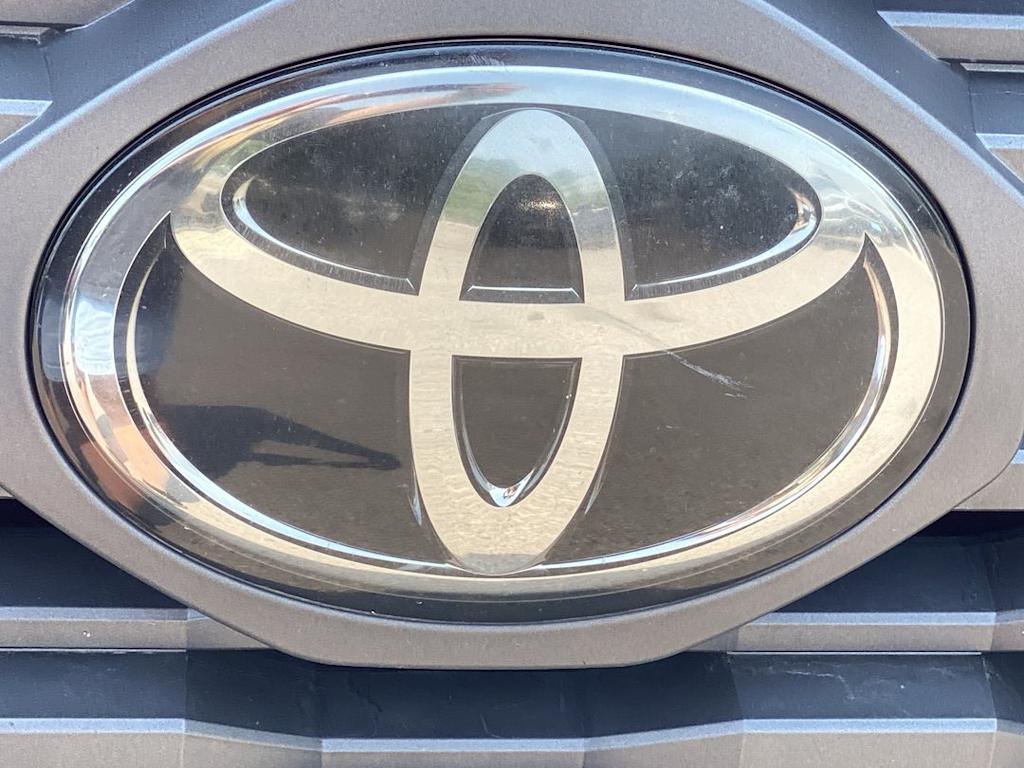 Thumbnail: 2021 Toyota Tacoma - 19