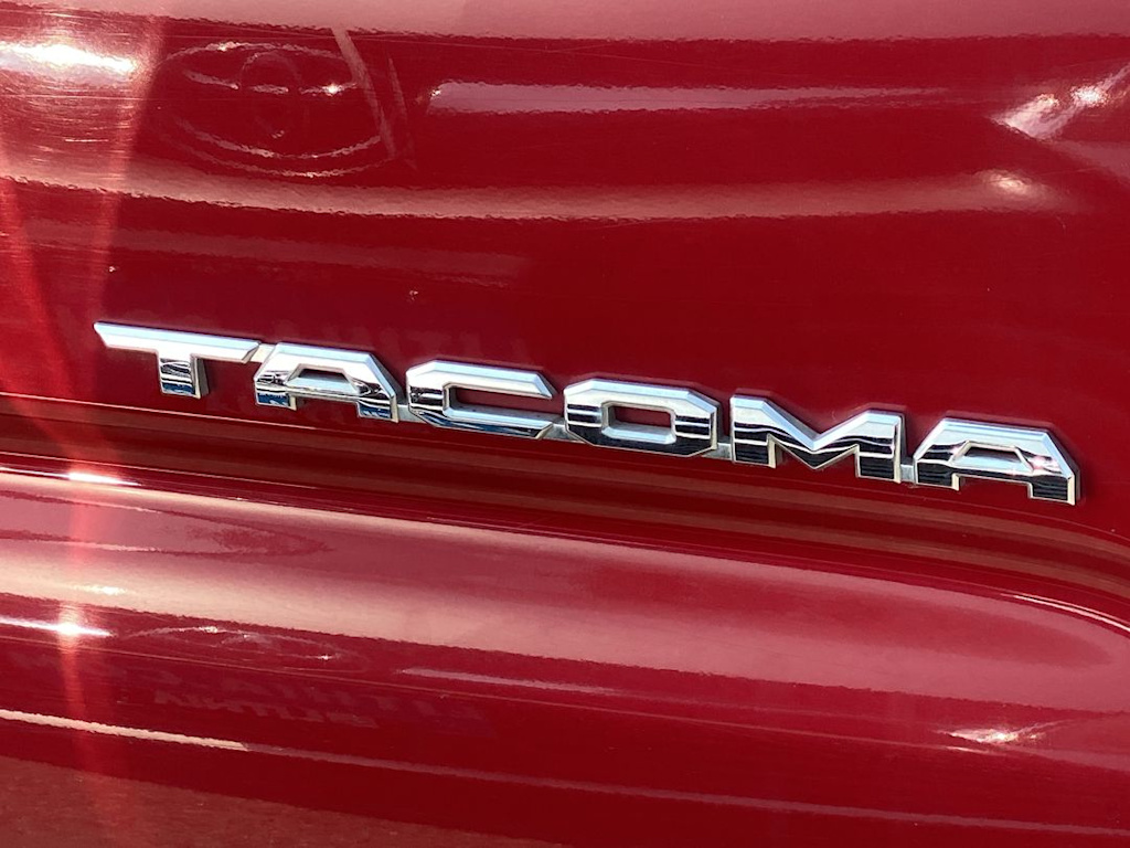 Thumbnail: 2021 Toyota Tacoma - 20