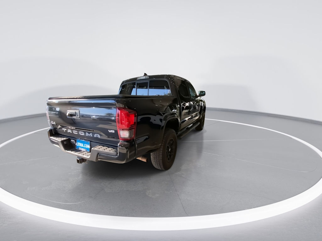 Thumbnail: 2021 Toyota Tacoma - 17