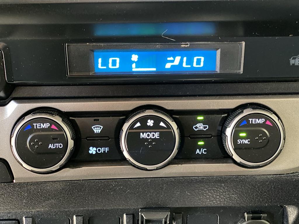 Thumbnail: 2021 Toyota Tacoma - 26
