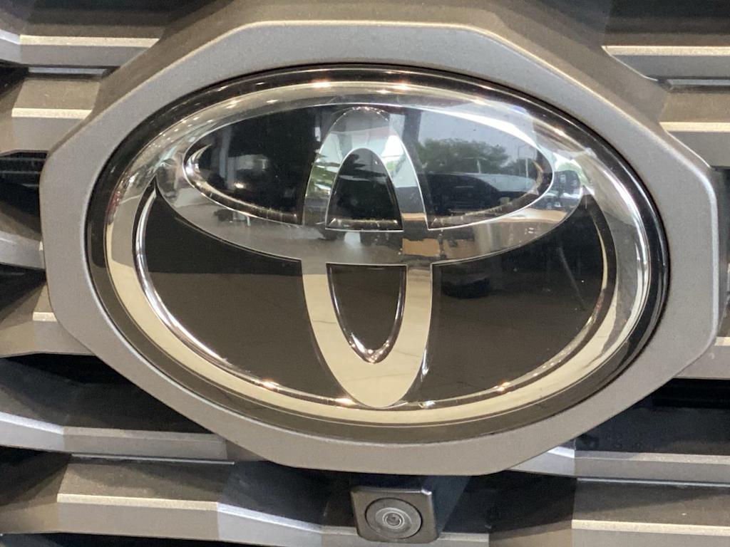 Thumbnail: 2023 Toyota Tacoma - 19