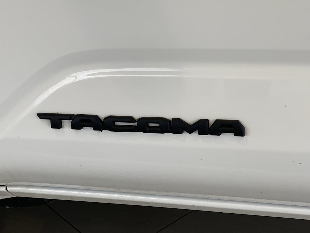 Thumbnail: 2024 Toyota Tacoma - 20