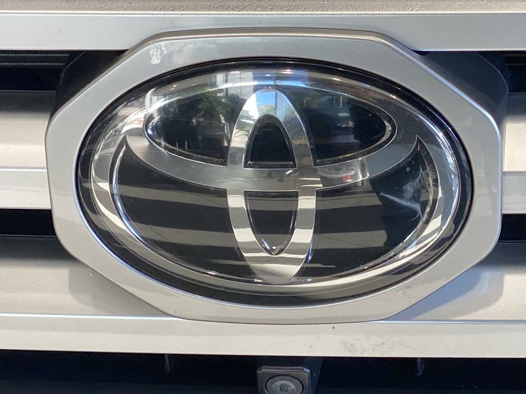 Thumbnail: 2021 Toyota Tacoma - 19
