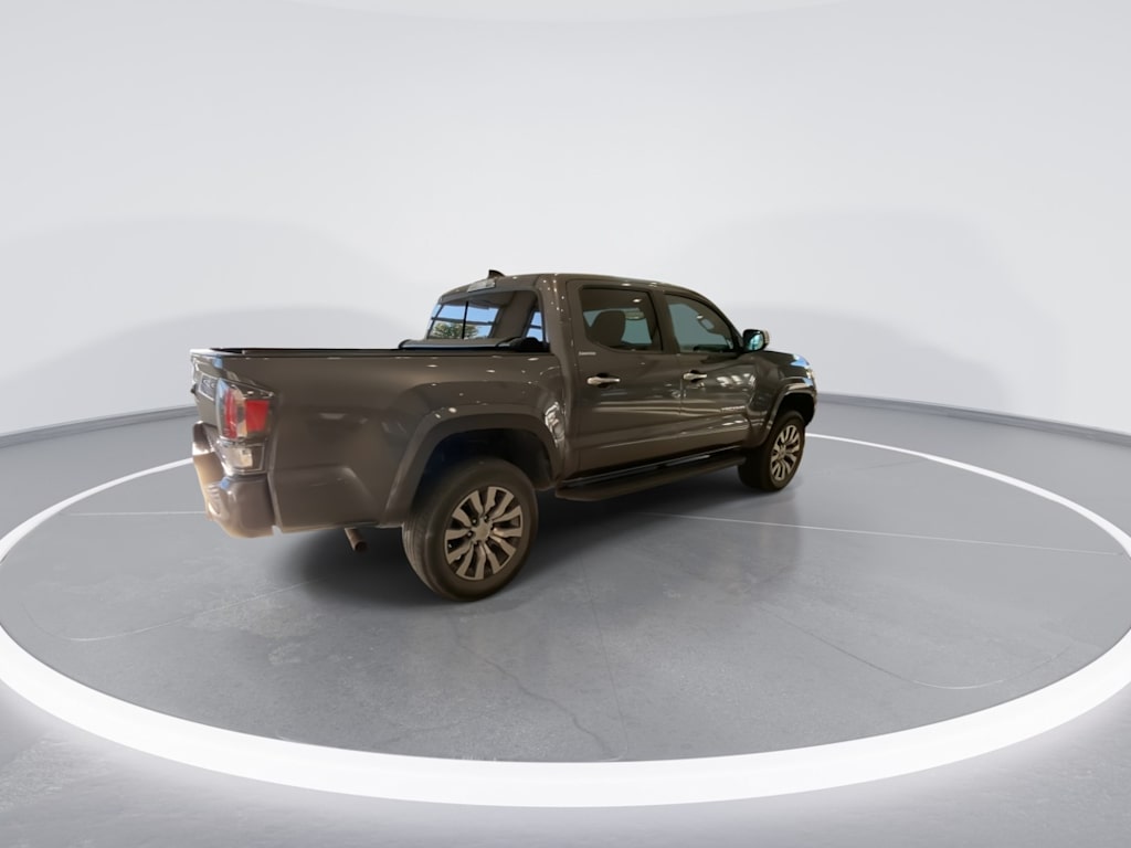 Thumbnail: 2021 Toyota Tacoma - 17