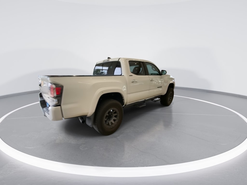Thumbnail: 2021 Toyota Tacoma - 6