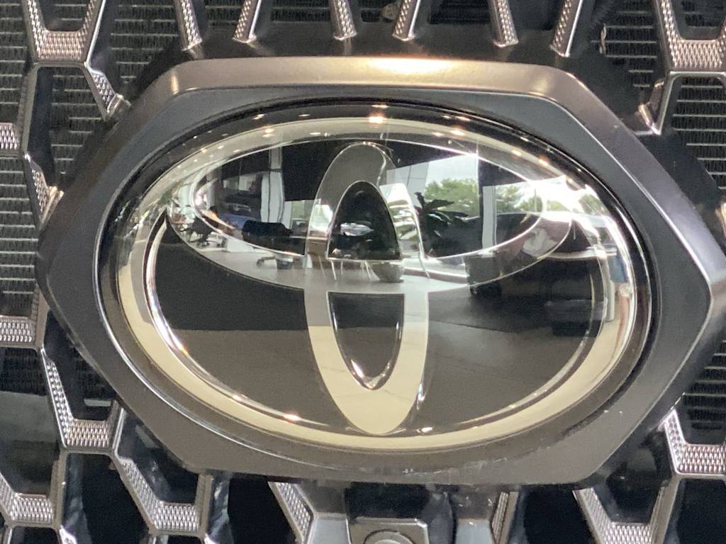 Thumbnail: 2023 Toyota Tacoma - 8