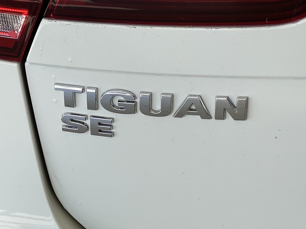 Thumbnail: 2019 Volkswagen Tiguan - 21
