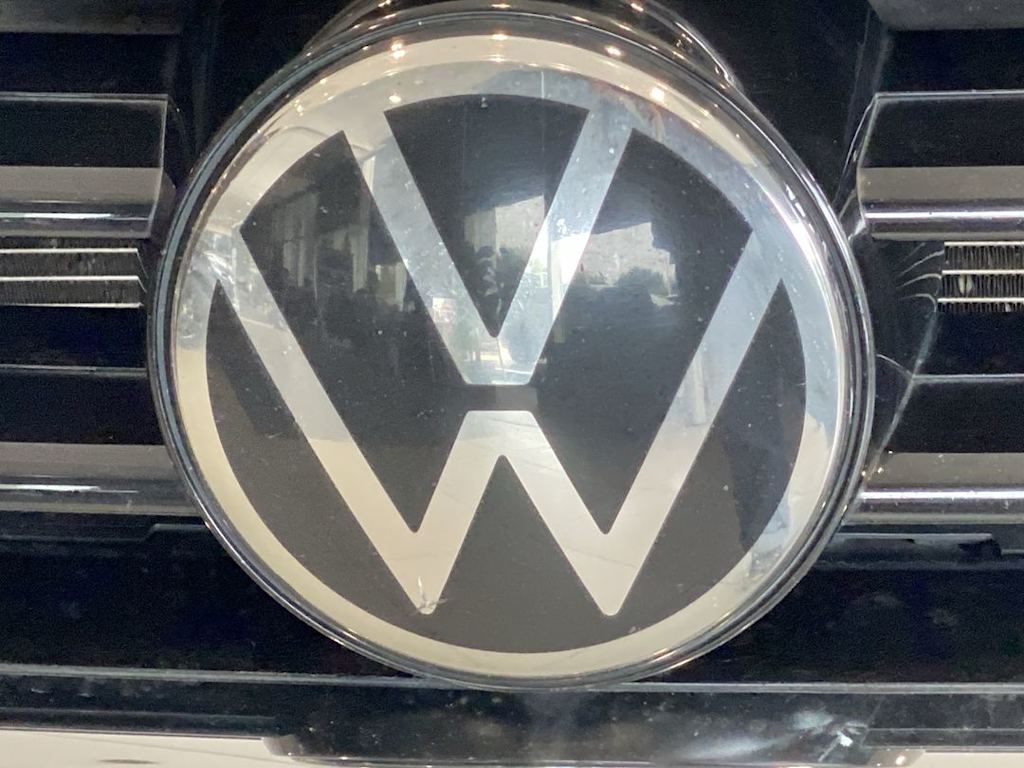 Thumbnail: 2022 Volkswagen Tiguan - 6