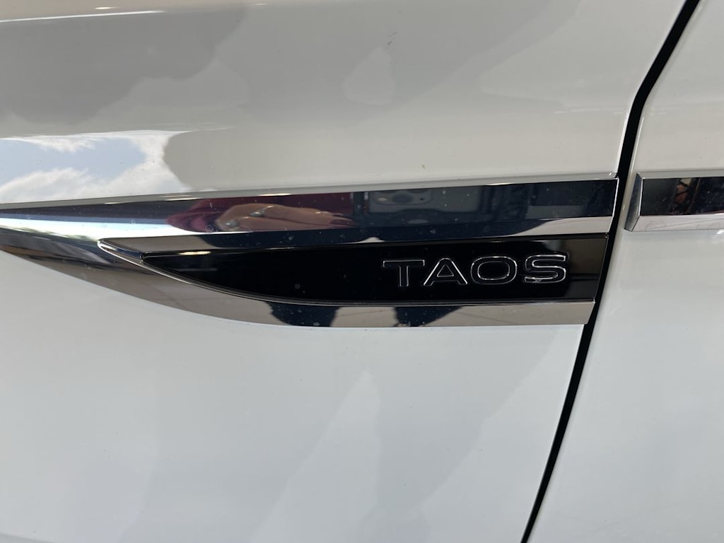 Thumbnail: 2022 Volkswagen Taos - 21