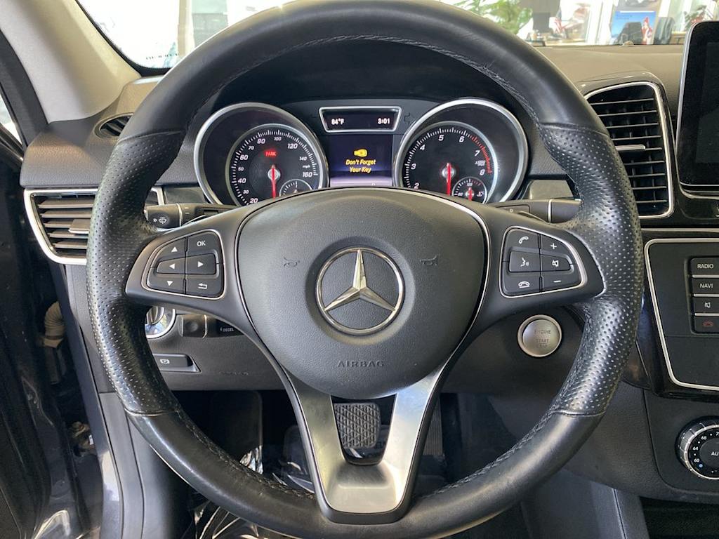 Thumbnail: 2016 Mercedes-Benz GLE - 2