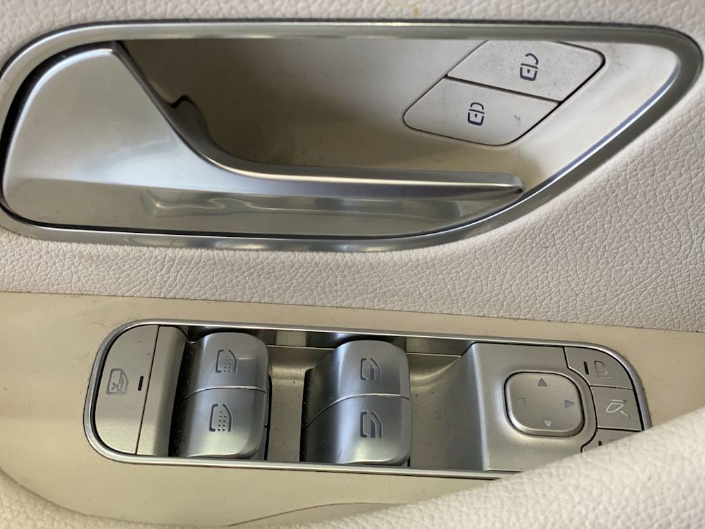 Thumbnail: 2022 Mercedes-Benz GLS - 22