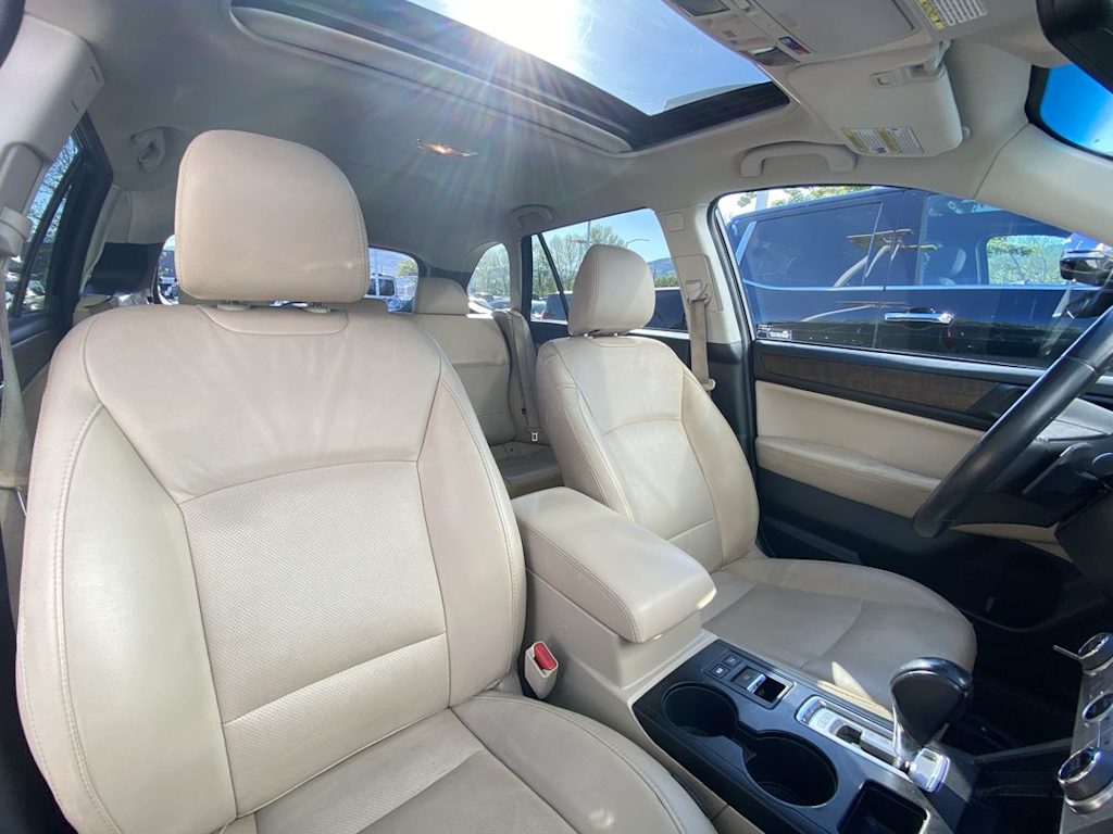 Thumbnail: 2017 Subaru Outback - 10