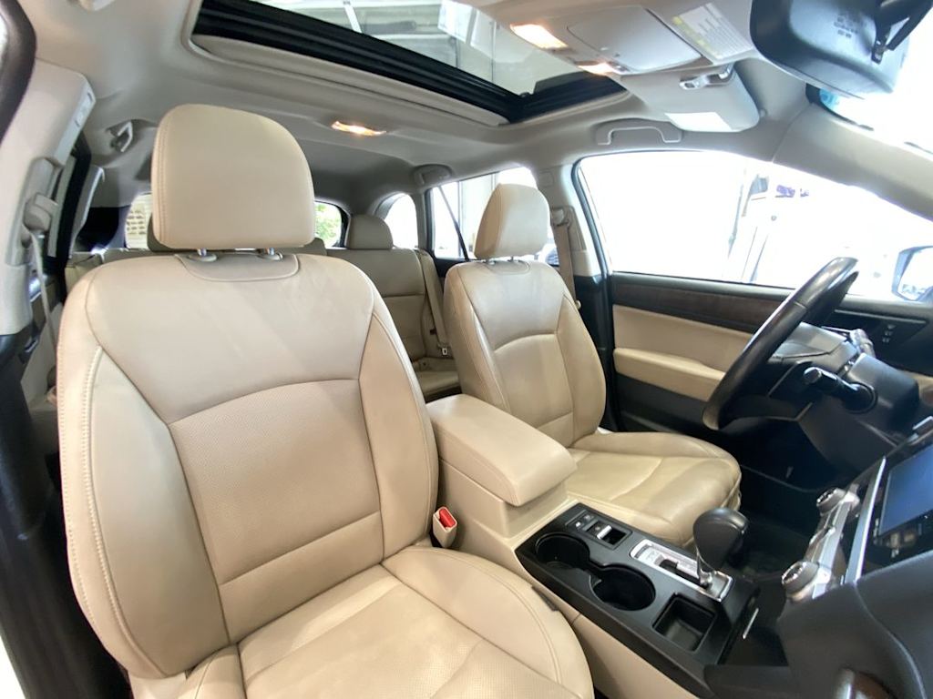 Thumbnail: 2015 Subaru Outback - 11