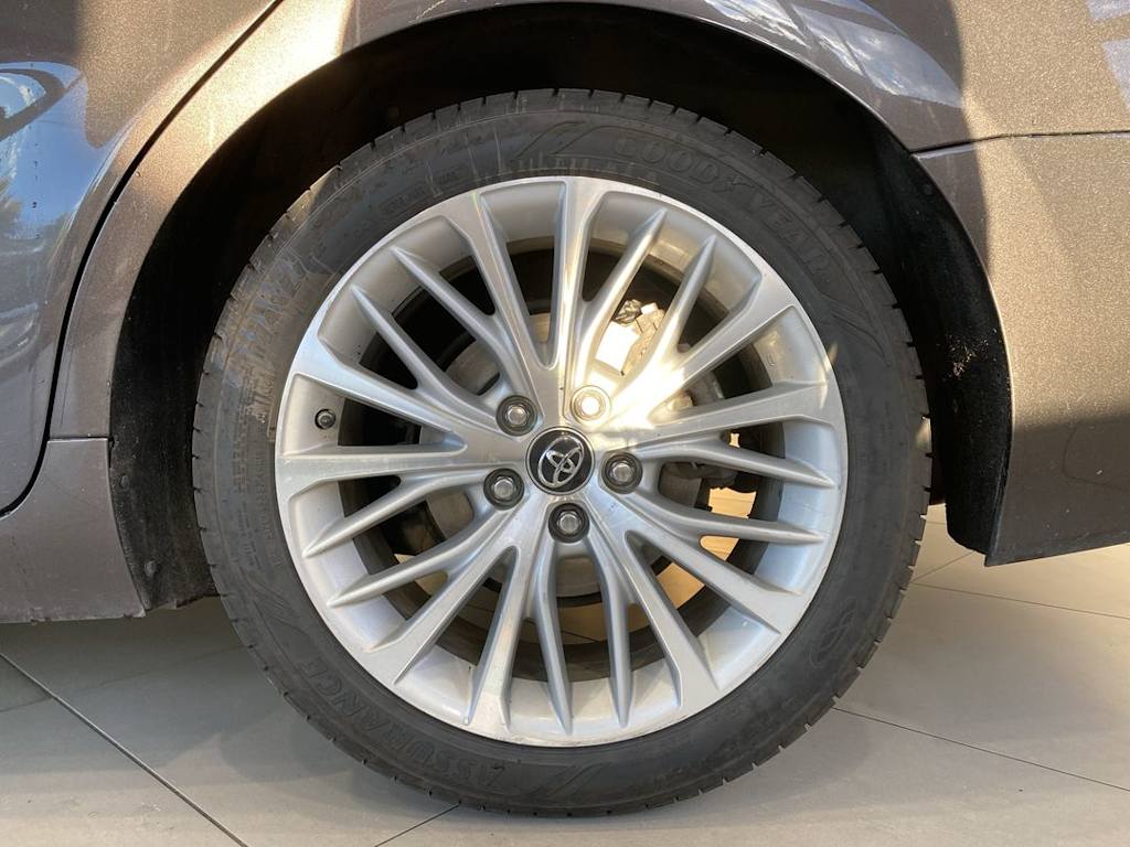 Thumbnail: 2018 Toyota Camry - 7