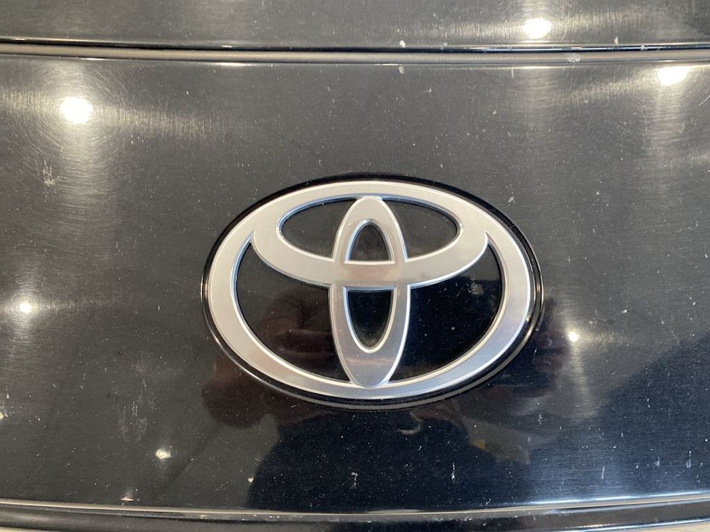Thumbnail: 2025 Toyota Camry - 17