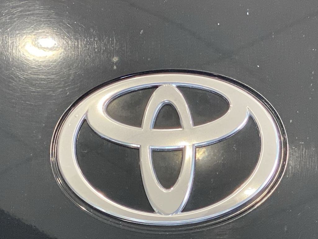 Thumbnail: 2025 Toyota Camry - 19