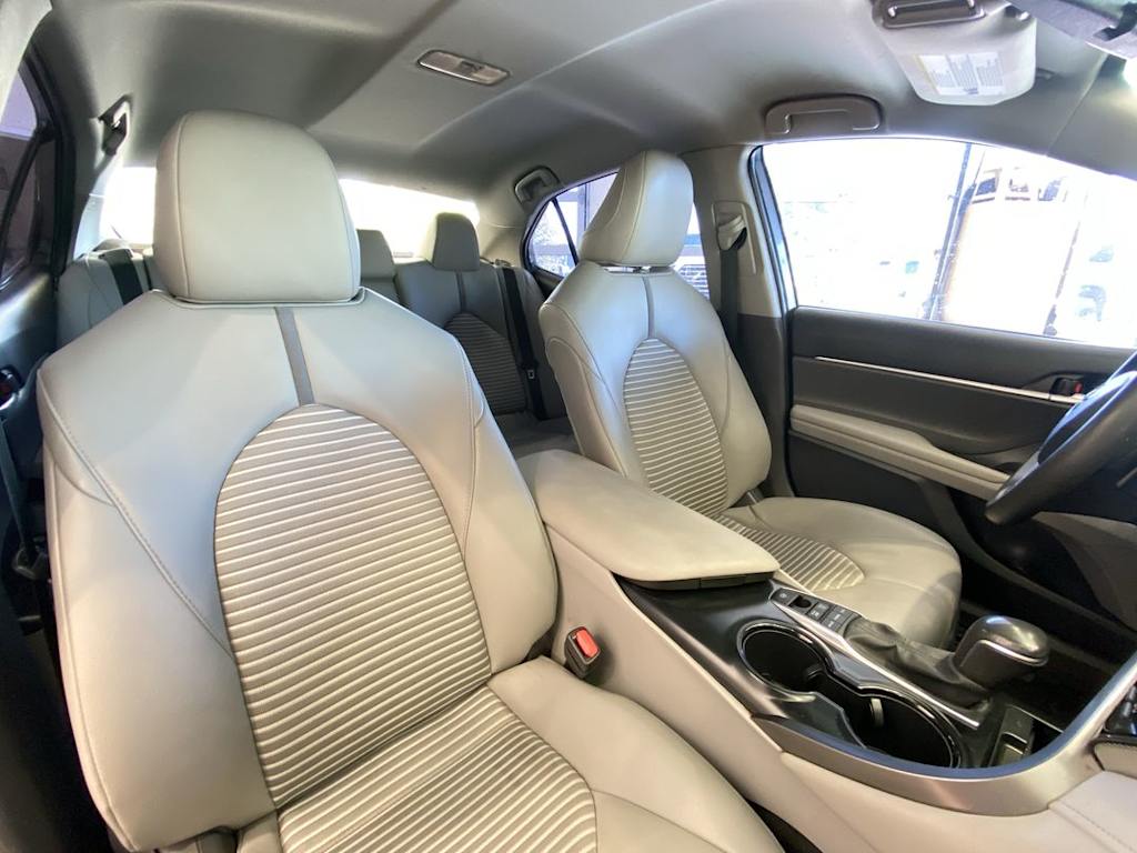 Thumbnail: 2020 Toyota Camry - 10