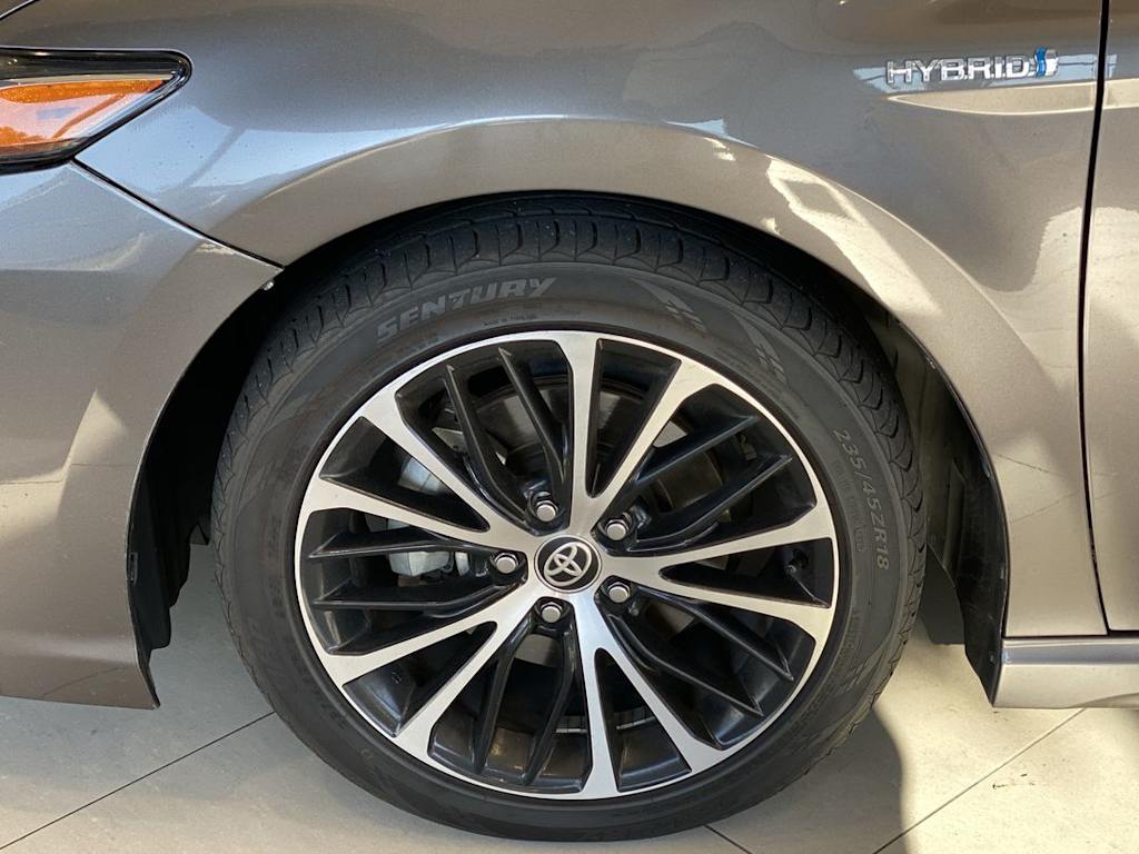 Thumbnail: 2020 Toyota Camry - 7