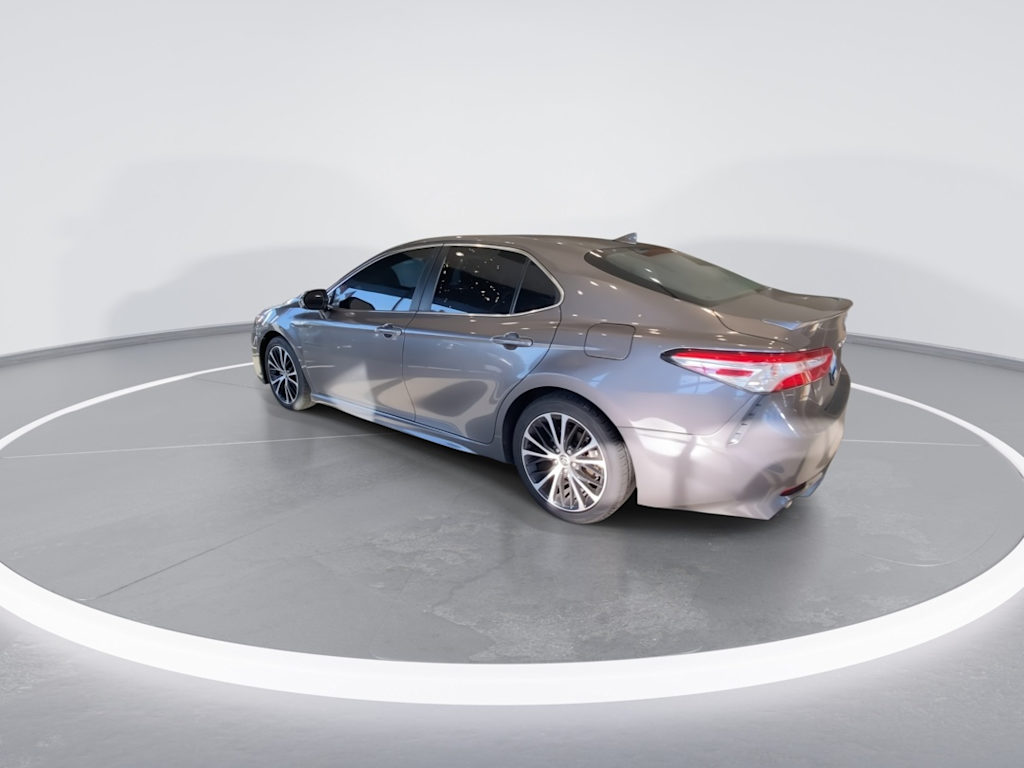 Thumbnail: 2020 Toyota Camry - 16