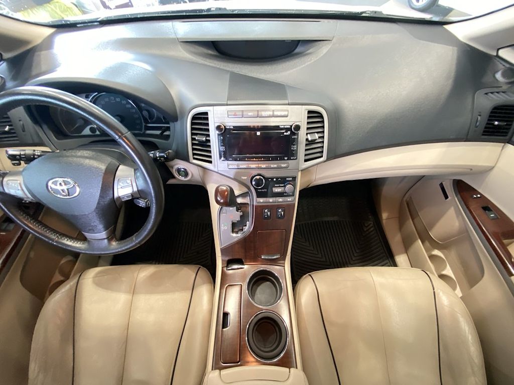 Thumbnail: 2012 Toyota Venza - 9