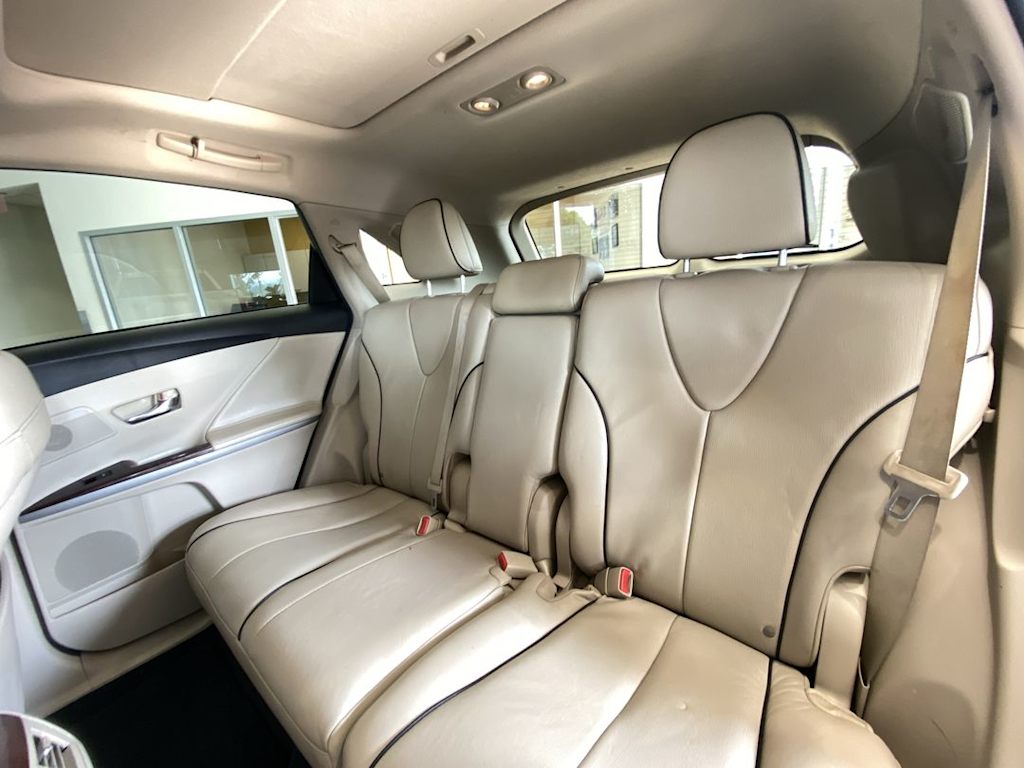Thumbnail: 2012 Toyota Venza - 11